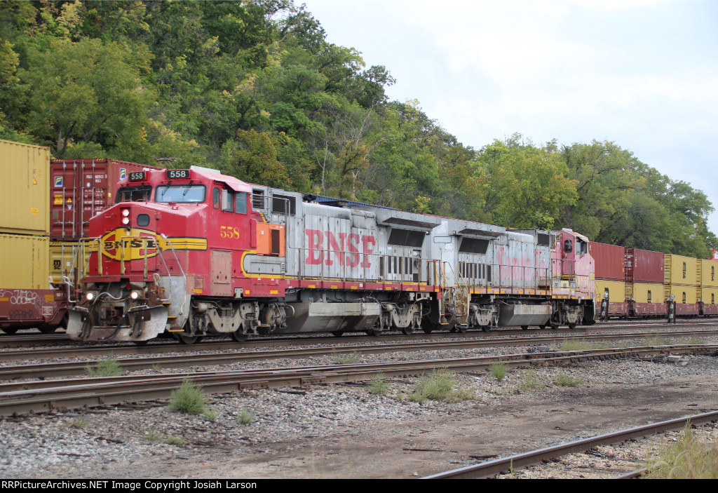 BNSF 558